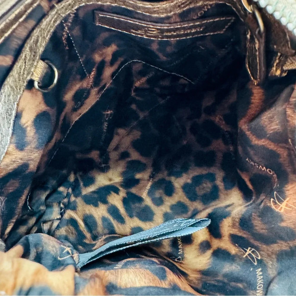 B. Makowsky Metallic Gold Crossbody Bag - Picture 15 of 16